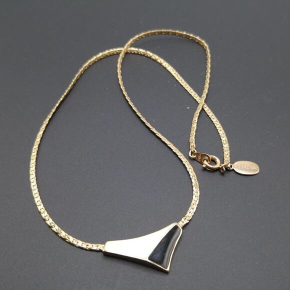 Vintage Park Lane Black White Enamel Pendant Necklace, 16 Inch Choker - Picture 8 of 9